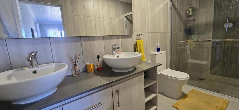 3 Bedroom Property for Sale in Groot Brakrivier Central Western Cape